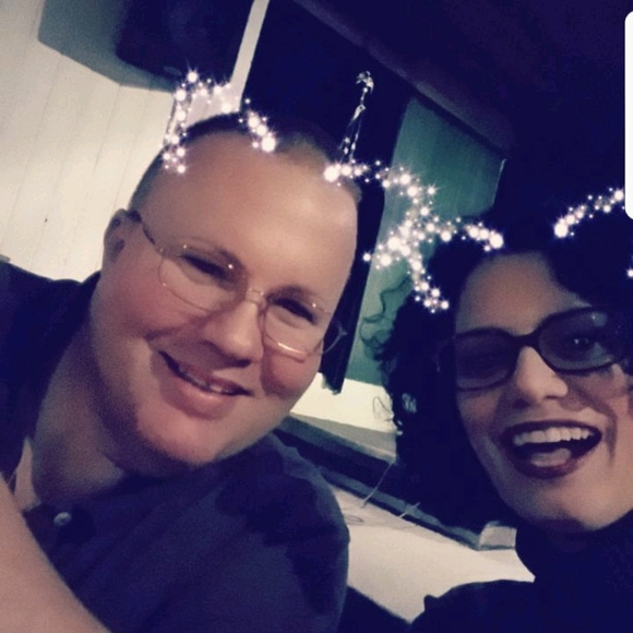 Meet your Posher, Shelly - Picture 1 of 1